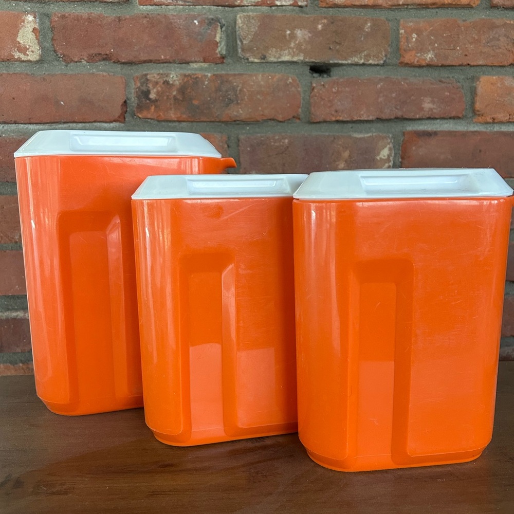 Vintage Rubbermaid Orange and White Pitcher Set